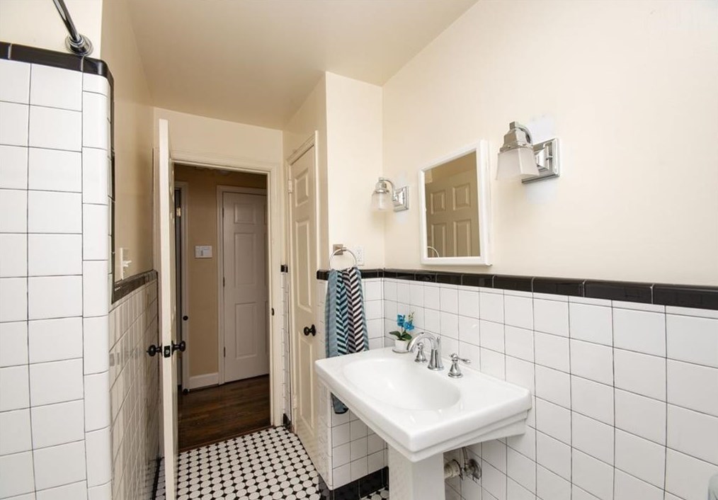 1749 Old Hickory St, Decatur GA  30032-4354 exterior