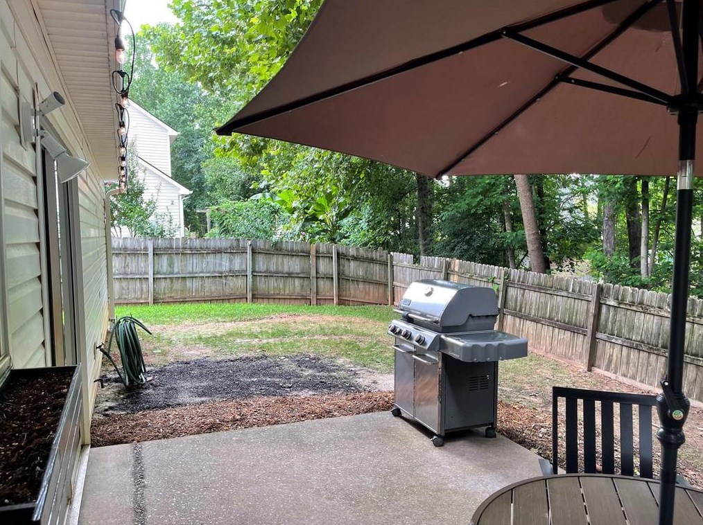 7064 Saratoga Dr, Flowery Branch GA  30542-5668 exterior