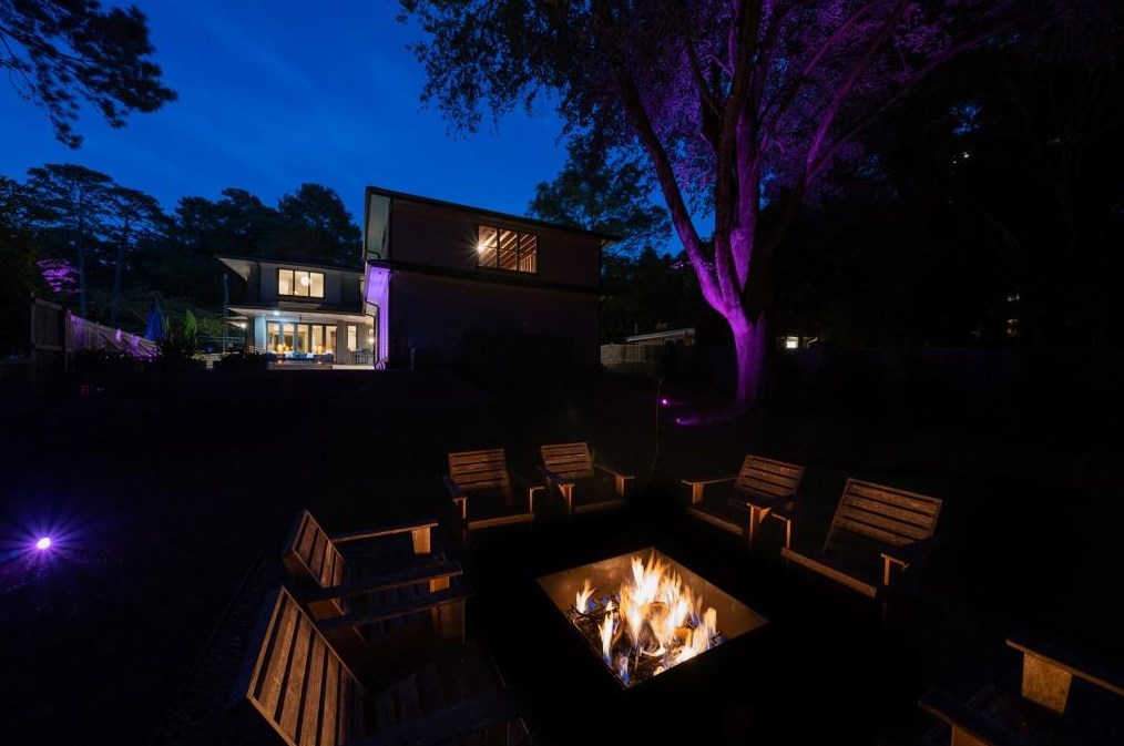 200 Old Ivy Rd, Atlanta GA  30342-4522 exterior