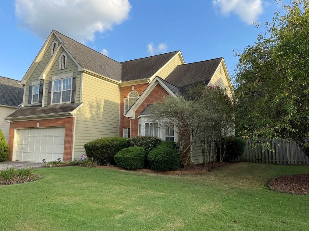 5000 Amber Leaf Dr, Roswell, GA 30076