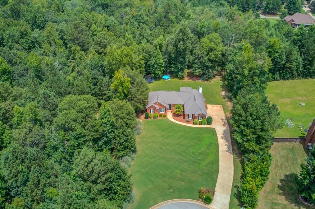 332 Belfair Drive, Ellerslie, GA 31807