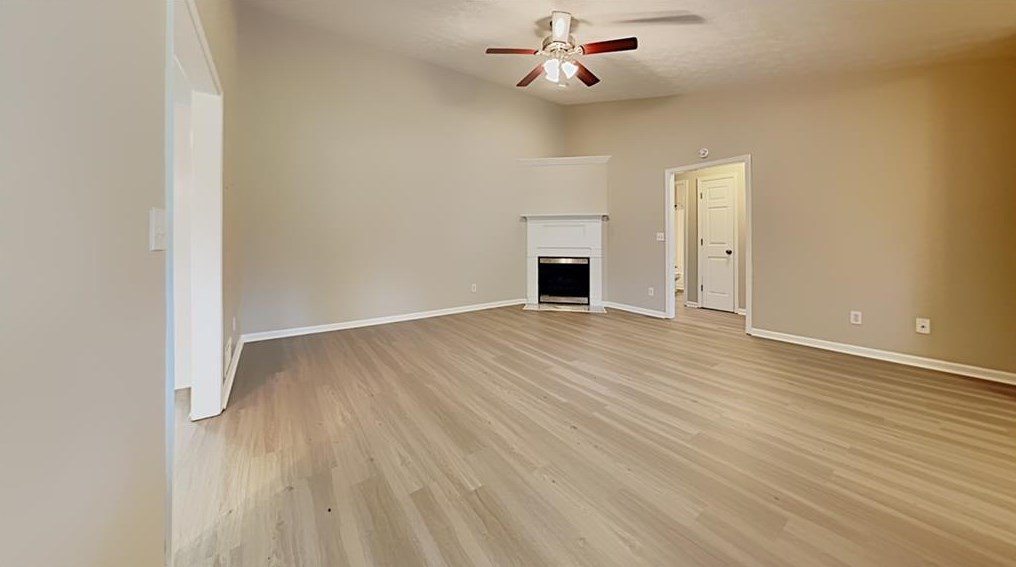 5980 River Oaks Dr, Flowery Branch, GA 30542-2589