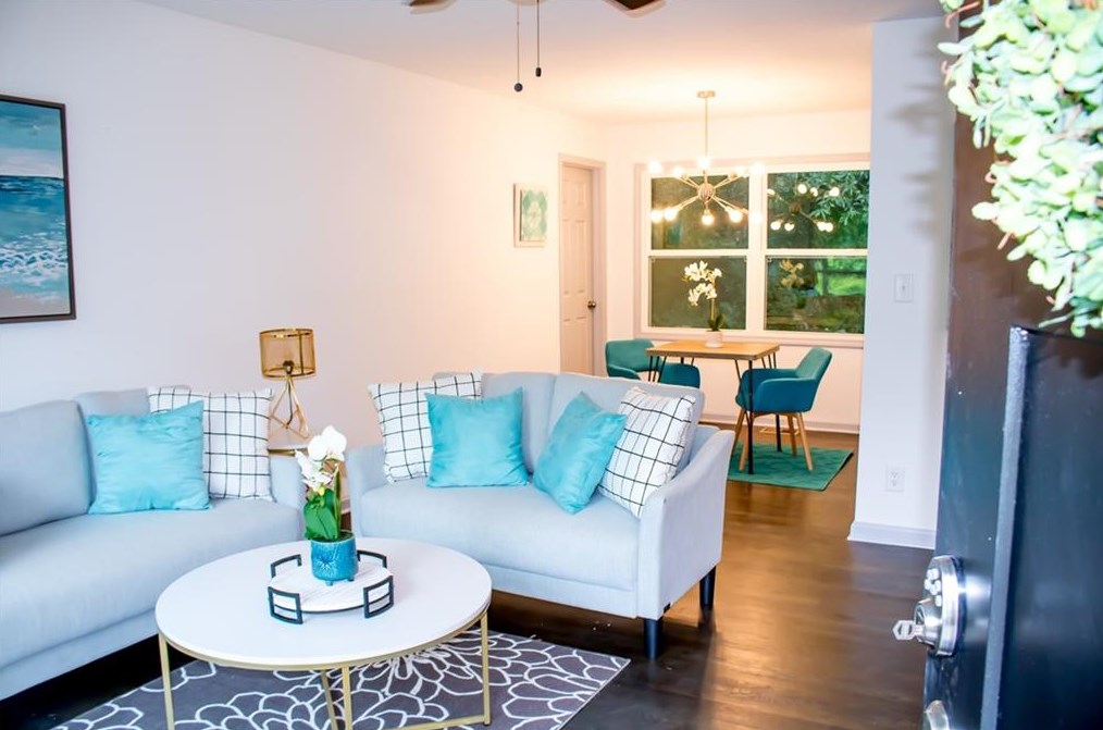 3068 Anthony Dr, Decatur GA  30033-3907 exterior