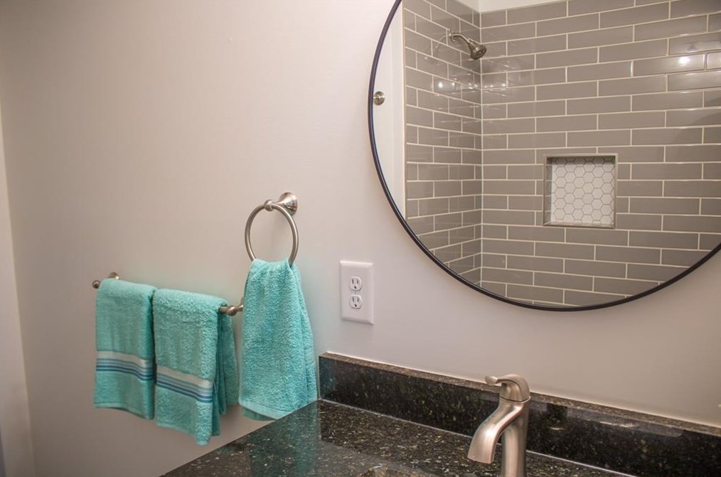 3068 Anthony Dr, Decatur GA  30033-3907 exterior