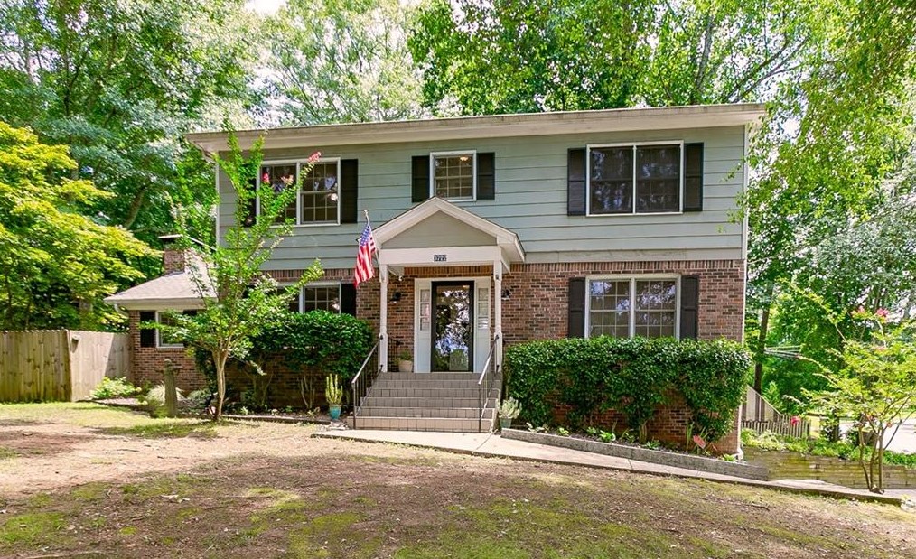 3722 Southgate Dr Sw, Lilburn, GA 30047