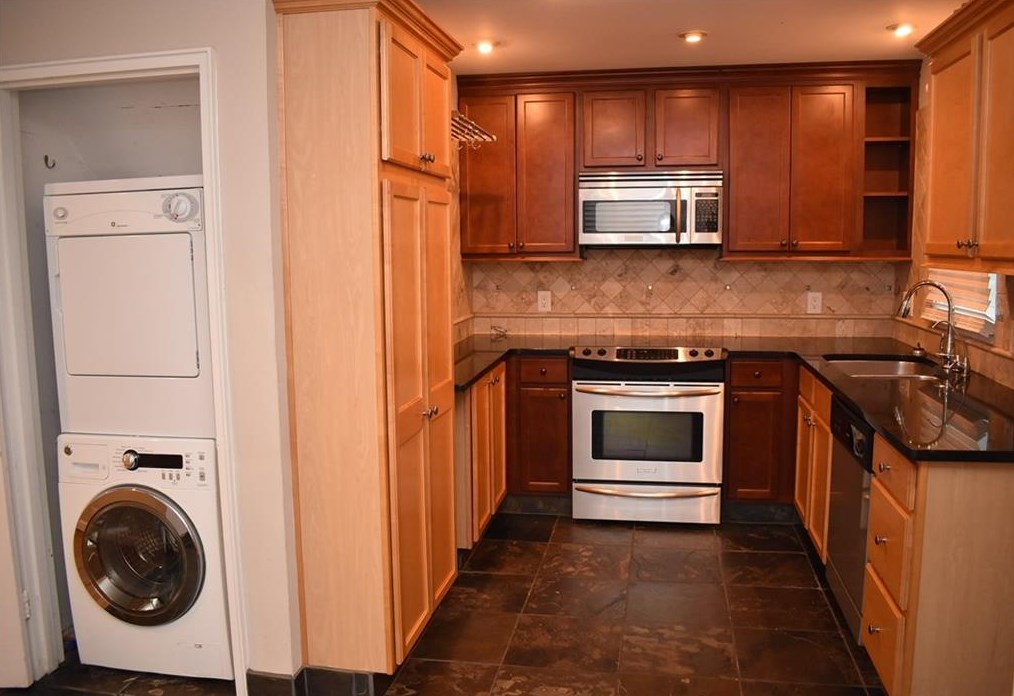 1996 Wingate Rd, Atlanta GA  30341-3314 exterior