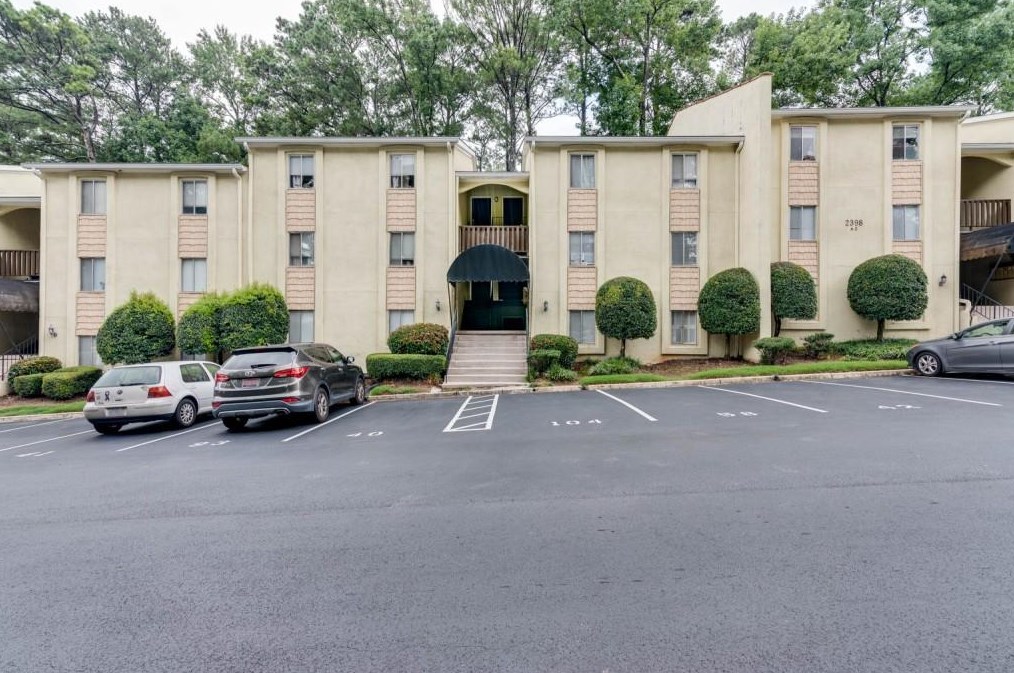 2398 Lawrenceville Hwy, Decatur, GA 30033-3157