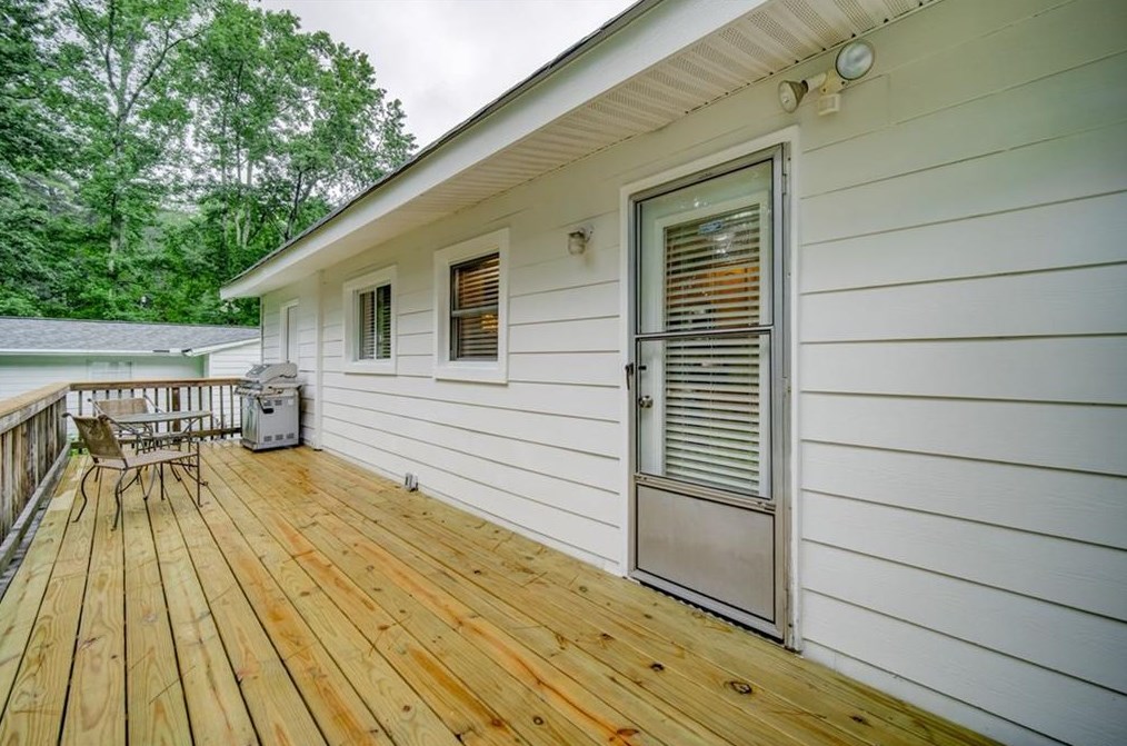 3097 Piper Dr, Decatur GA  30033-3921 exterior