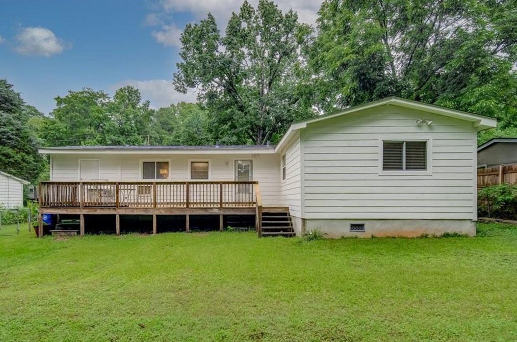 3097 Piper Dr, Decatur GA  30033-3921 exterior