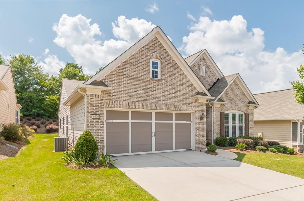 6620 Fawn Meadow Ln, Hoschton, GA 30548-8279