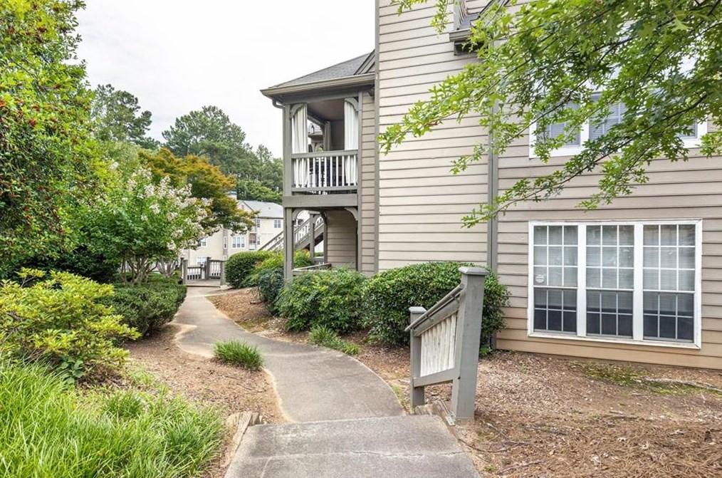 505 Mill Pond Ct, Smyrna, GA 30082