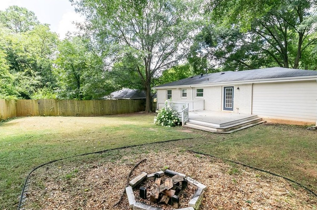 3261 Bonway Dr, Decatur GA  30032-2429 exterior