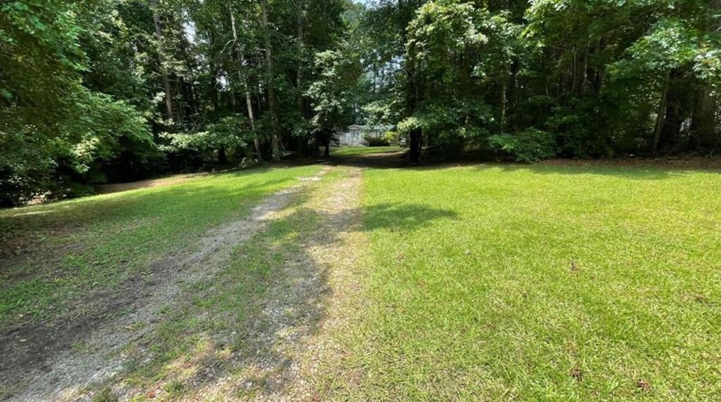 40 Cherokee Cir, Buchanan, GA 30113