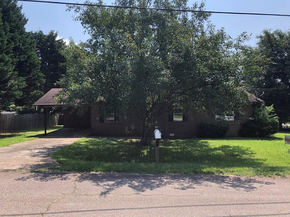 4004 Twin Springs Rd, Gainesville, GA 30507