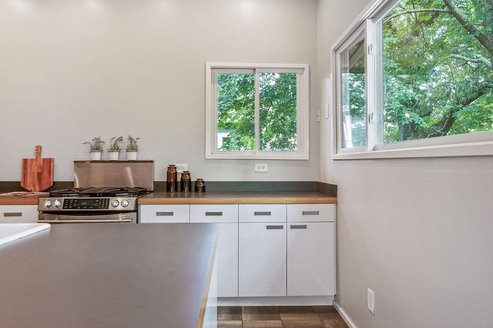 130 Second Ave, Decatur GA  30030-3548 exterior