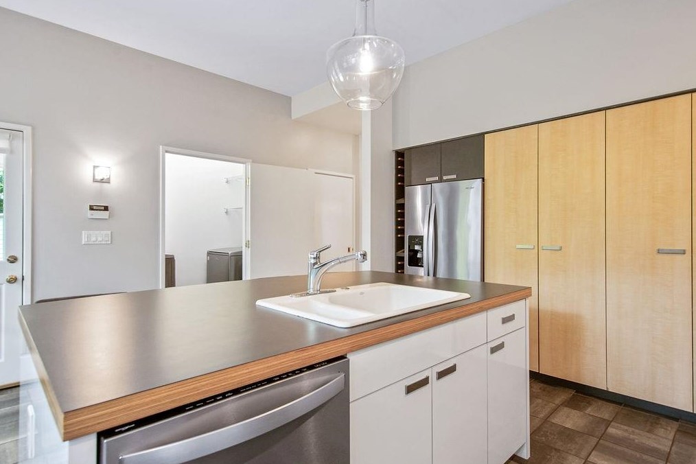 130 Second Ave, Decatur GA  30030-3548 exterior