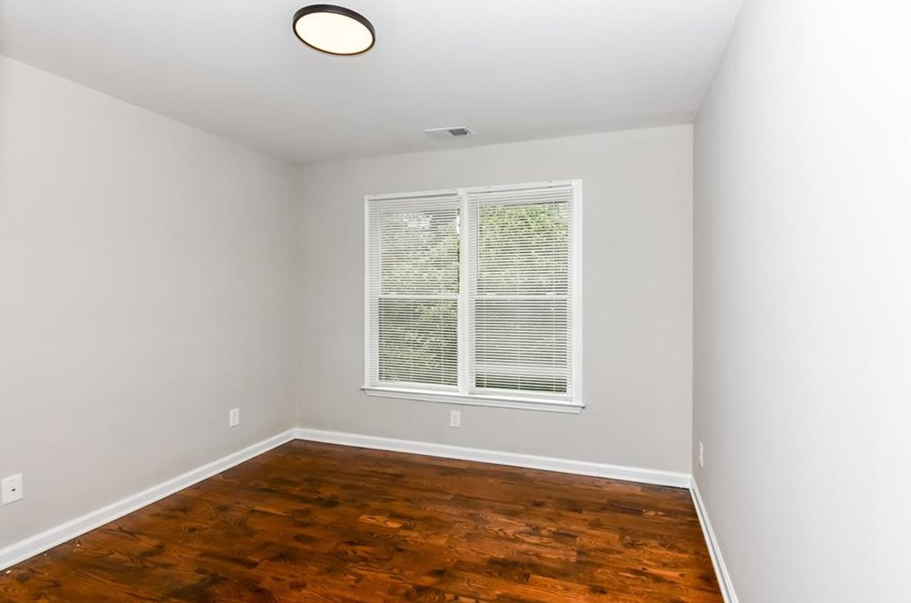 364 Tazor St, Atlanta GA  30314-2717 exterior