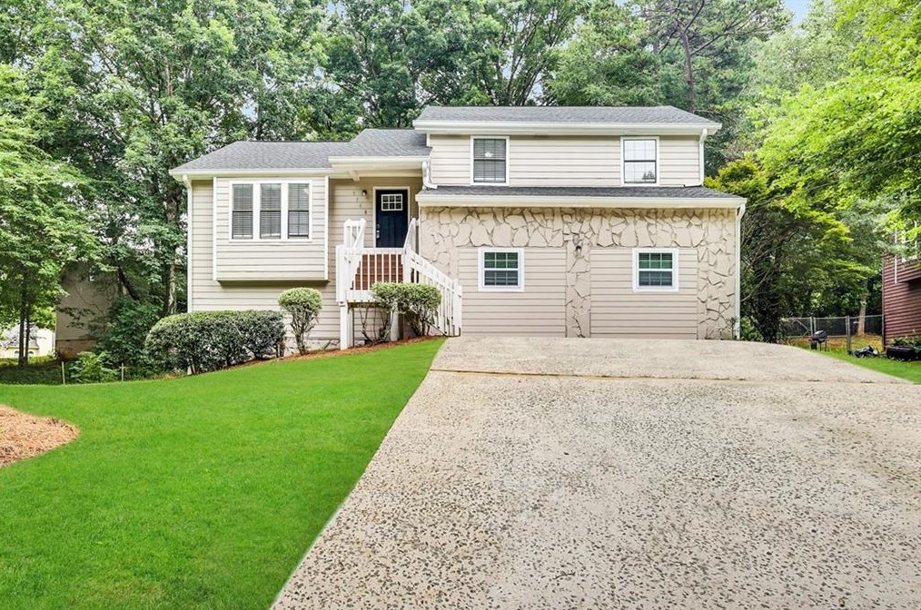 3768 Spring Garden Ln, Lithonia, GA 30038