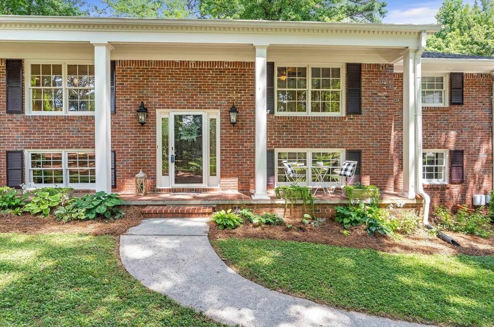 35 Whispering Way, Atlanta, GA 30328-3064
