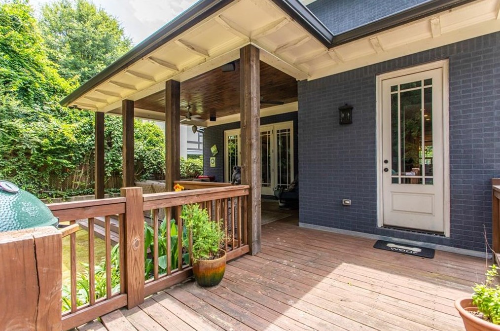 694 Yorkshire Rd, Atlanta GA  30306-3251 exterior