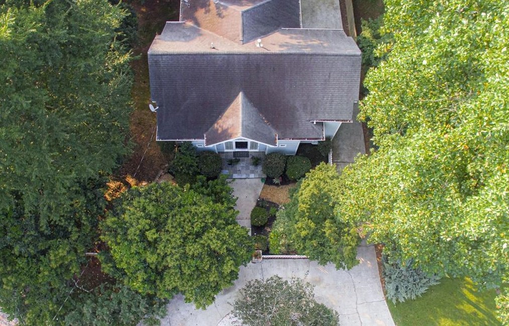 1995 Shalimar Dr, Atlanta GA  30345-2319 exterior