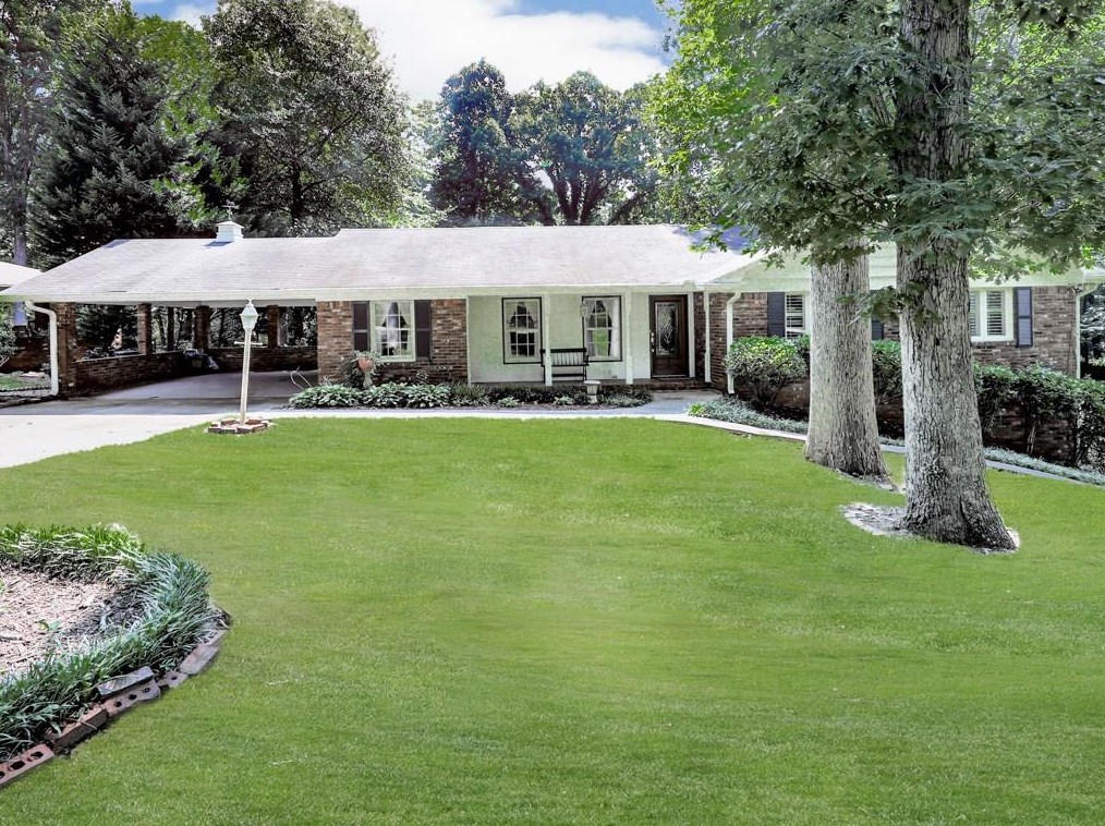 175 Wavetree Dr, Roswell, GA 30075-2944