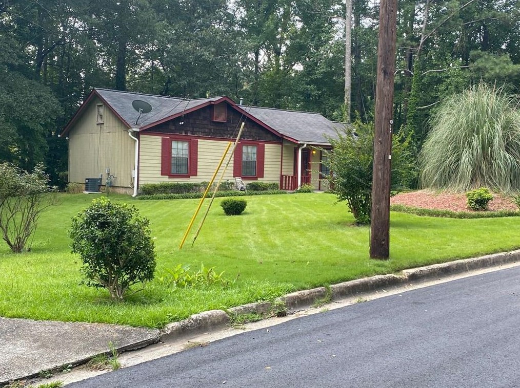470 Plainville Dr, Atlanta, GA 30331-4322
