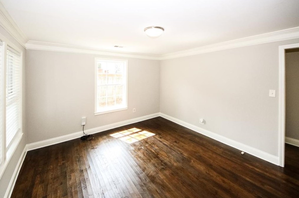 1259 Pierce Ave, Smyrna, GA 30080-2160
