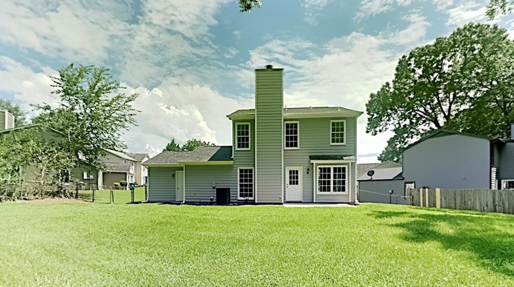 415 Sheppard Crook, Stone Mountain GA  30083-6119 exterior