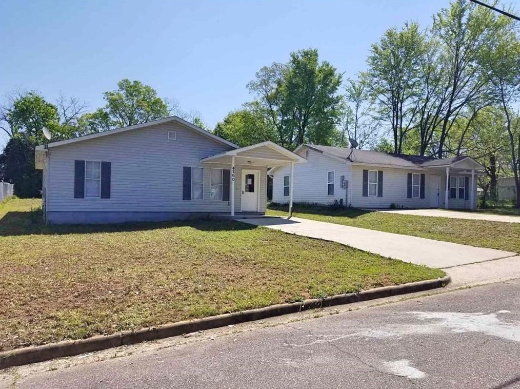 4260 Roy Ave, Macon, GA 31206-1943