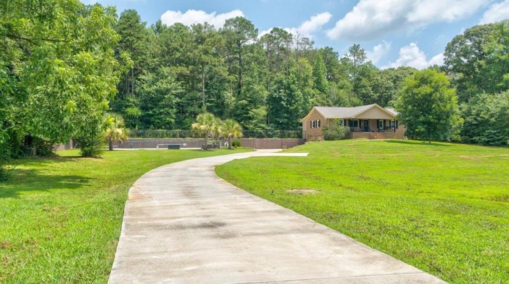 1190 Flat Rock Rd, Stockbridge, GA 30281