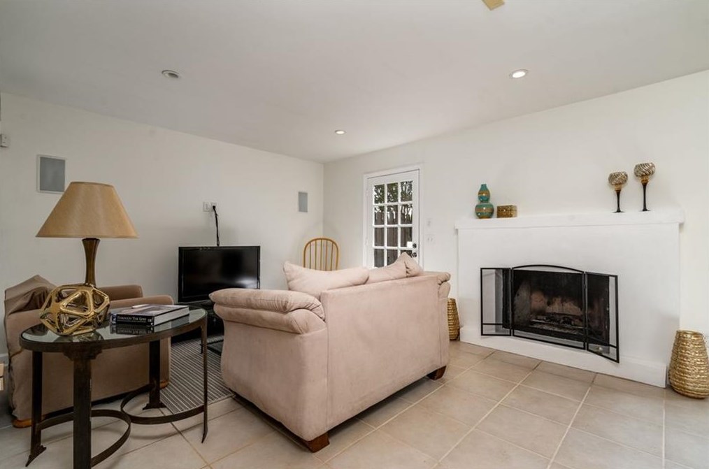 1122 Moorestown Cir, Decatur GA  30033-2725 exterior