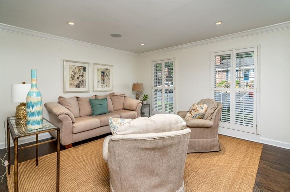 1122 Moorestown Cir, Decatur GA  30033-2725 exterior