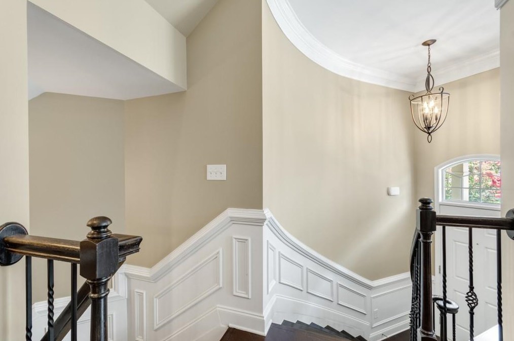 1936 Ridgemont Ln, Decatur GA  30033-4076 exterior