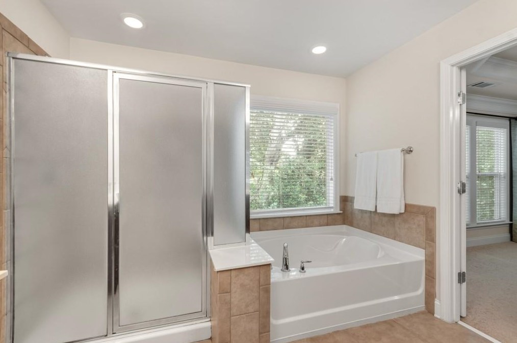 1936 Ridgemont Ln, Decatur GA  30033-4076 exterior