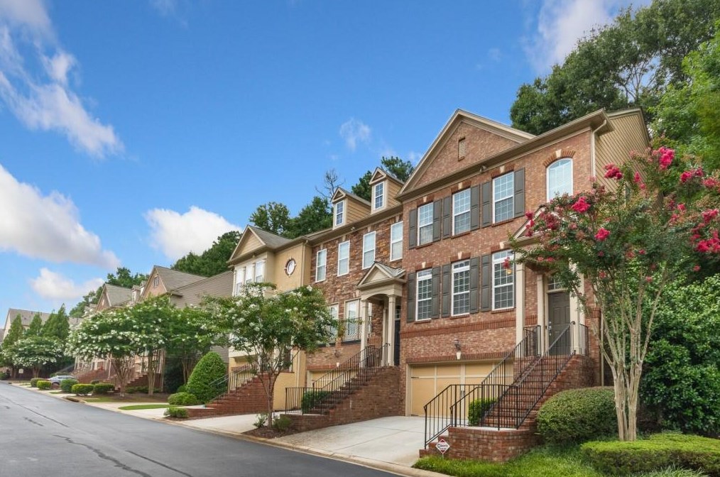 1936 Ridgemont Ln, Decatur, GA 30033-4076