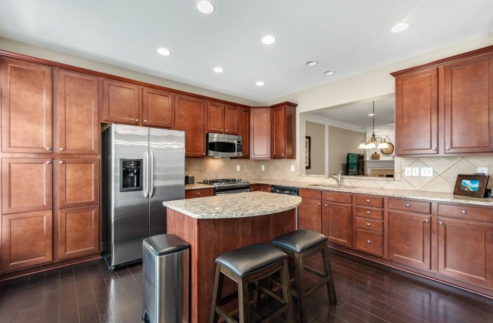 1936 Ridgemont Ln, Decatur GA  30033-4076 exterior