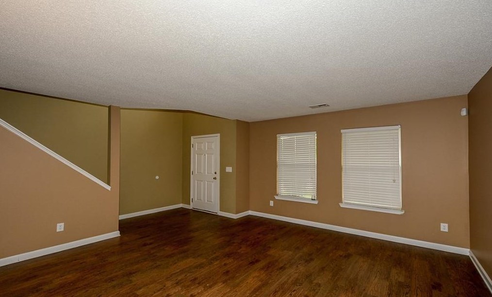 3131 Streamview Dr, Atlanta, GA 30349-3669