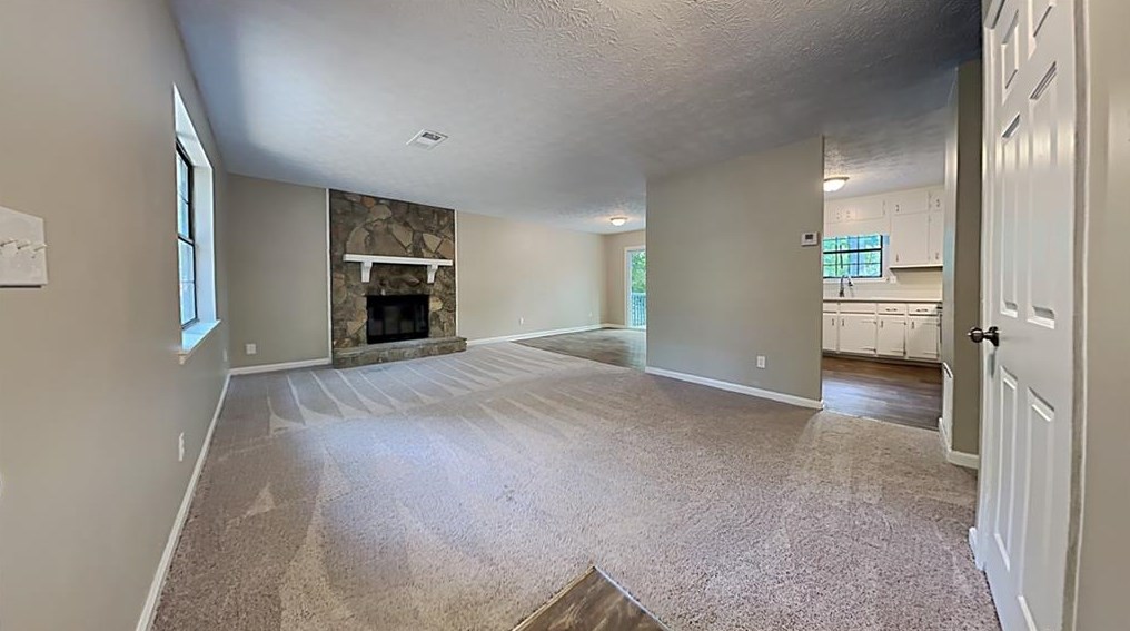 846 Loggins Trl, Lawrenceville, GA 30043-3769