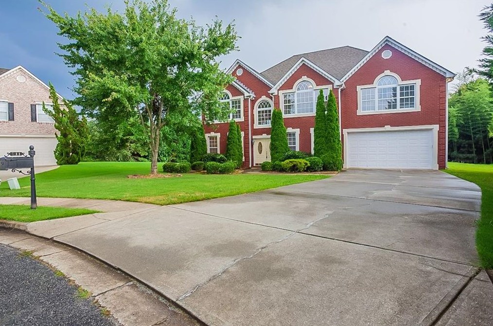 111 Catalina Ct, Lawrenceville, GA 30044-2038