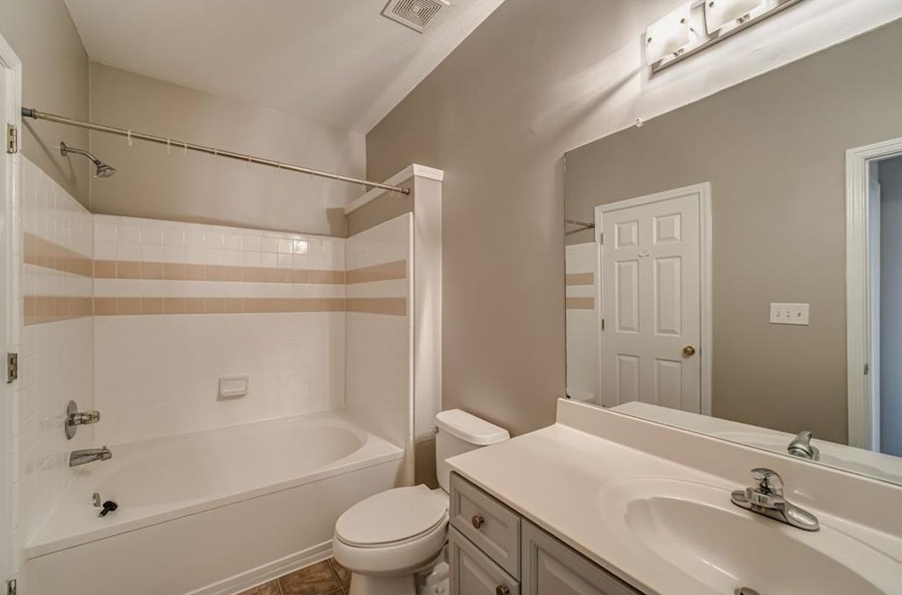 534 Sandringham Dr, Alpharetta GA 30004-4972 exterior