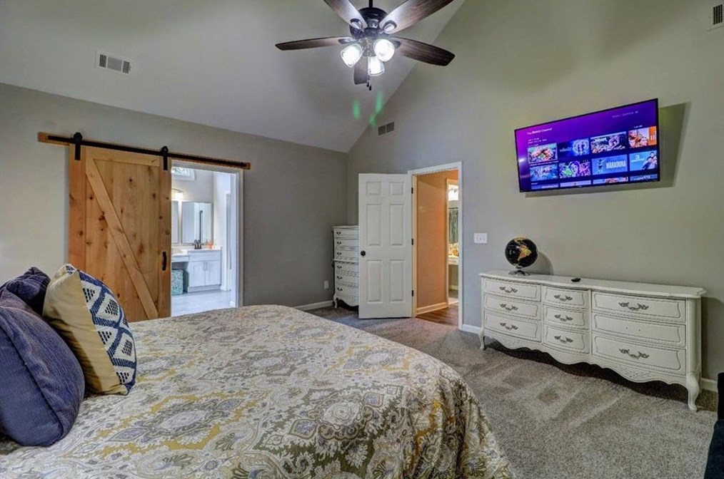 3870 Northpoint Dr, Marietta, GA 30062