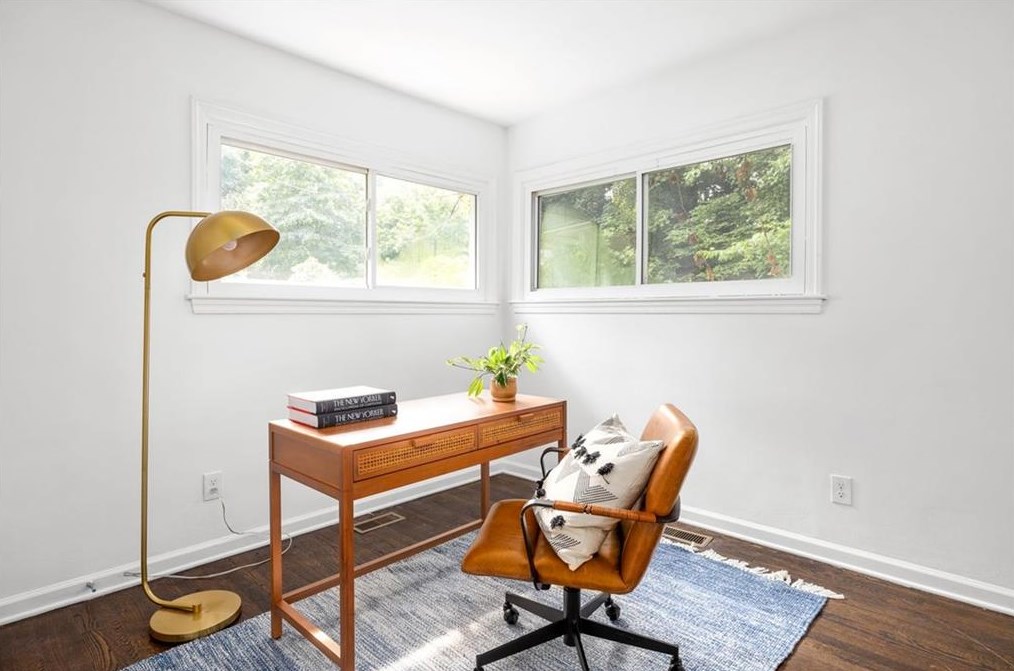 1531 Woodfern Dr, Decatur GA  30030-4534 exterior