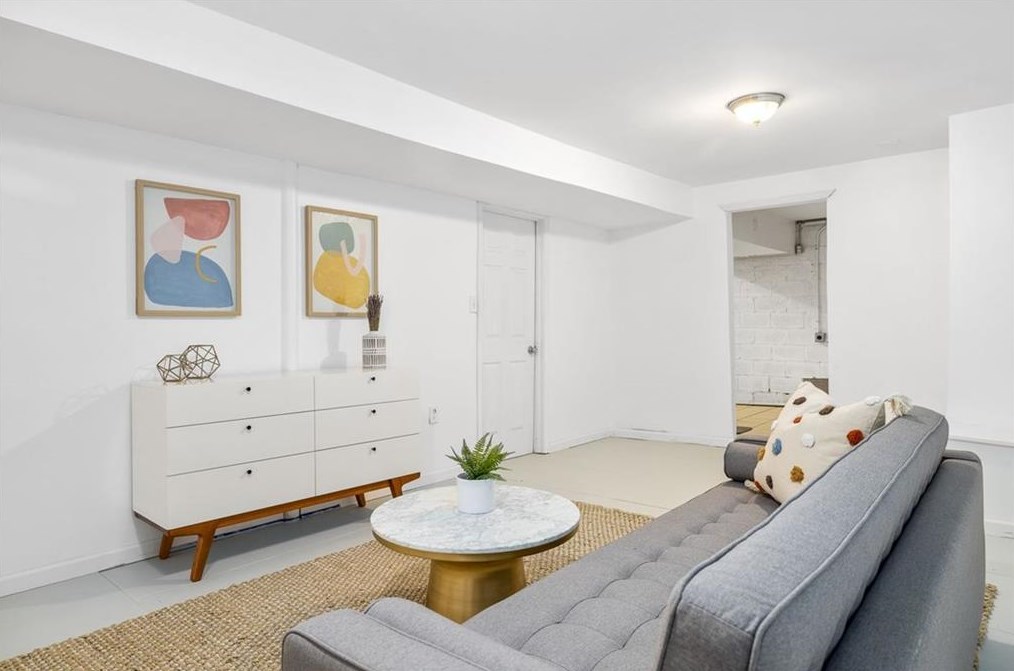 1531 Woodfern Dr, Decatur GA  30030-4534 exterior