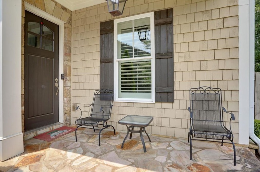 330 Valley Brook Way, Atlanta, GA 30342-3377