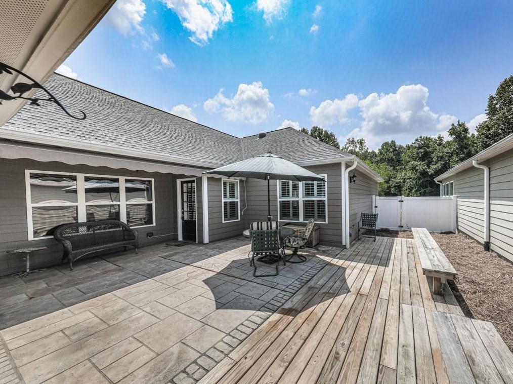 16 Nettlebrook Cv, Dallas GA  30132-9790 exterior