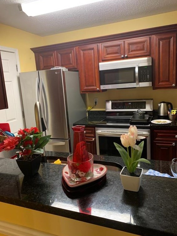 7108 Santa Fe Pkwy, Atlanta, GA 30350-4883
