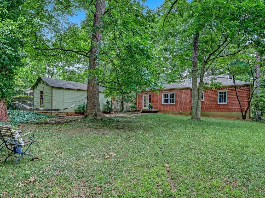 473 Bridlewood Cir, Decatur GA  30030-1619 exterior