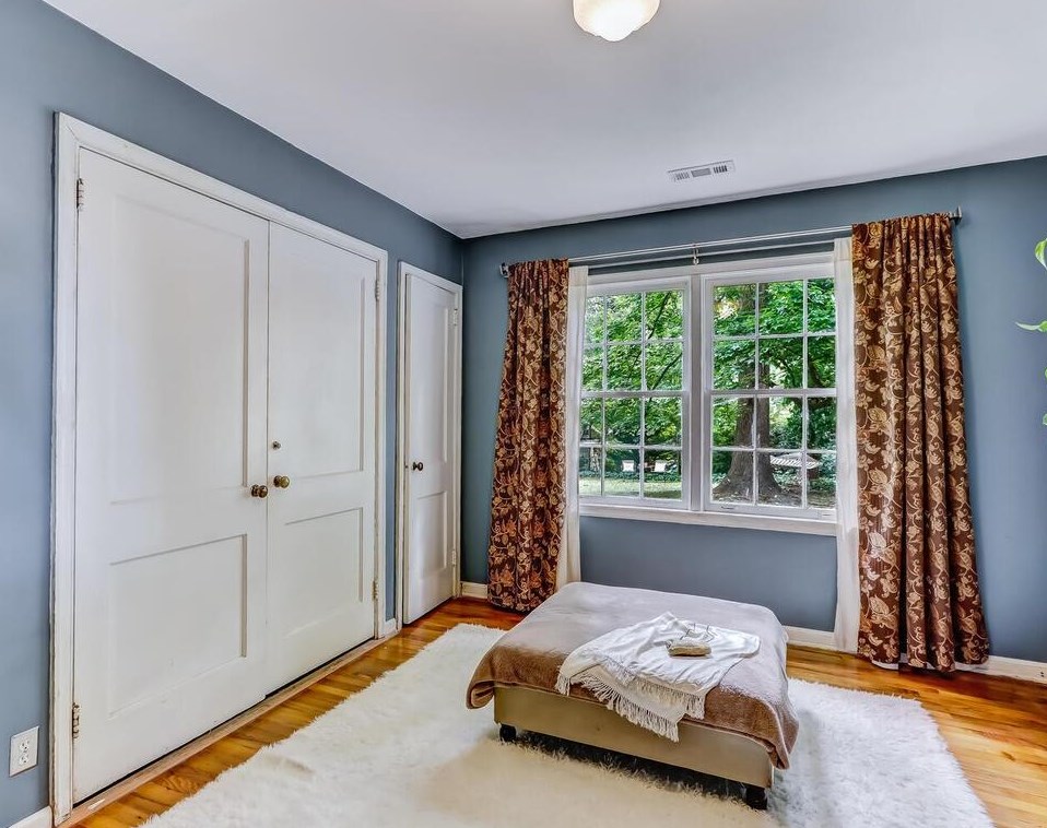 473 Bridlewood Cir, Decatur GA  30030-1619 exterior