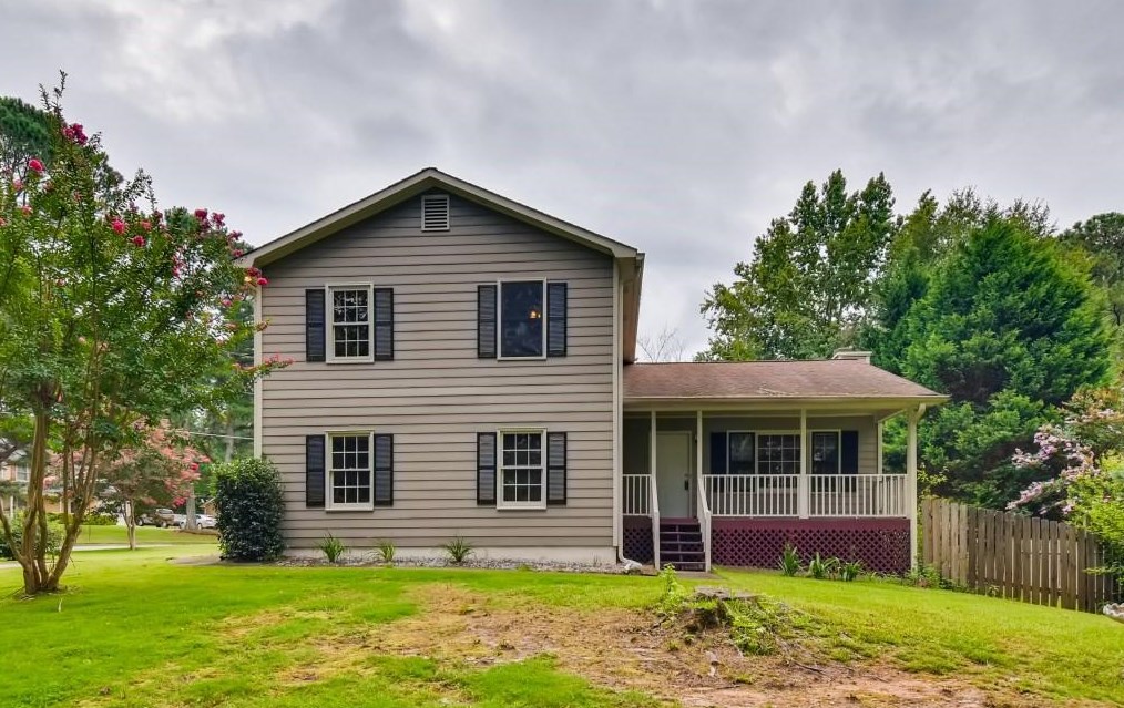 1607 Woodsong Ct, Grayson, GA 30017-1041
